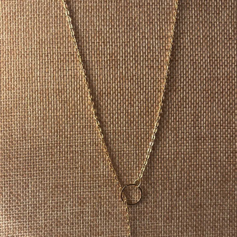 Elegant Gold Necklace‎ with Circle Pendant